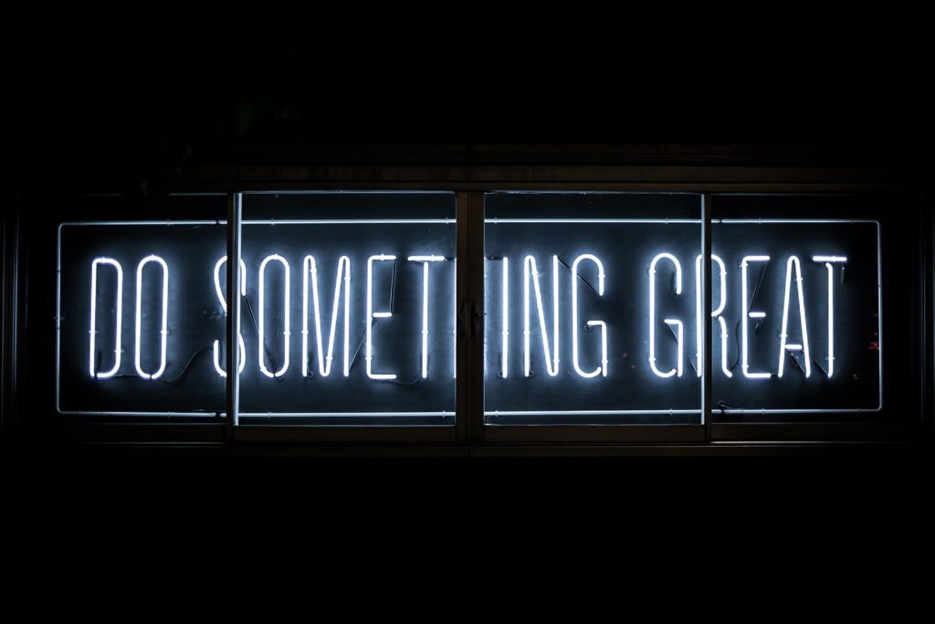 Neon sign: Do something great with these free digital marketing tools for content creation